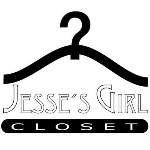 Meet your Posher, Arlette - Picture 1 of 1